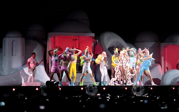 Lady Gaga İstanbul'u salladı sıra komşuda 1 lady gaga istanbul