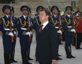 Medvedev: "Yukarı Karabağ ile ilgilenmeye devam edeceğiz" 1 medvedev toren