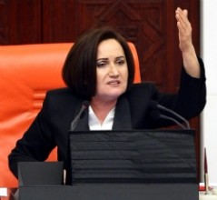 TBMM'de "Haşarı çocuk" tartışması 1 meral aksener