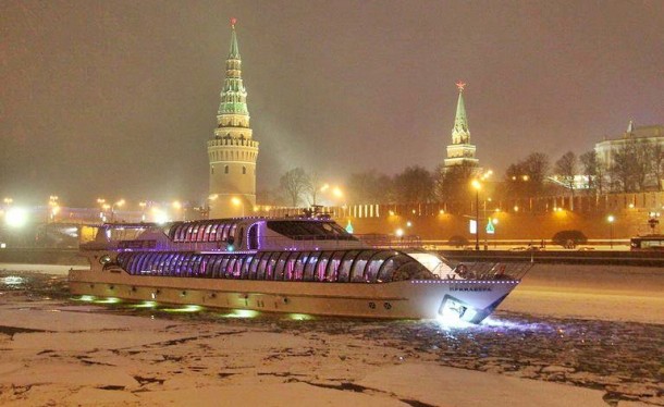 moskova nehri tekne turu