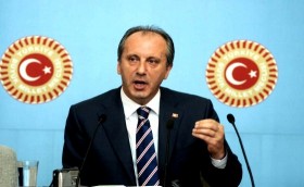 "Hayatında hiç başını örtmemişler, yemin haricinde TBMM kürsüsüne çıkmamışlar" 1 muharrem ince basin toplantisi1