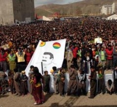 Yüksekova'daki Nevruz kutlamalarına onbinlerce kişi katılıyor (Video) 1 nevruz yuksekova
