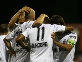 Kartal tam yol! Karabükspor: 1 - Beşiktaş: 4 1 nobre sevinccc