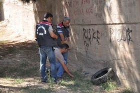 Nusaybin'de 2 el bombası bulundu 1 nusaybin el bombasi