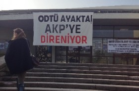 Başbakanla rektörün görüşmesi öncesi ODTÜ'de yine olaylar var / Son Dakika 1 odtu ayakta e1356607707356