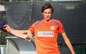 Başakşehir'in U19 futbolcusu Ömer Faruk paylaşılamıyor! 1 omer faruk basaksehir e1404398090284
