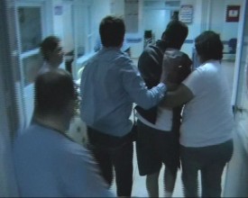 Tunceli'de halı sahada maç yapan polislere saldırı 1 polis yarali