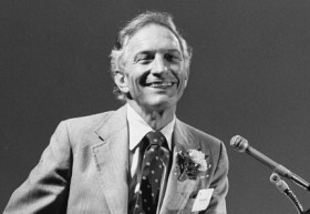Robert Noyce için Google'dan özel logo 1 robert noyce e1323679790926