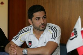 Beşiktaşlı Sezer Öztürk bıçaklandı! 1 sezer ozturk besiktas 28472
