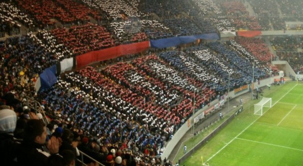 UEFA'dan 3 Avrupa kulübüne ırkçılık cezası 1 steaua bukres taraftari e1407234651753