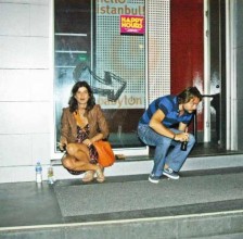 Survivor yarışmacıları yakalandı 1 survivor yarismacilari
