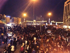İnternetime Dokunma eylemine TOMA'lı müdahale 1 taksim polis toma