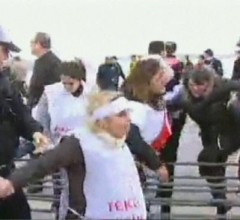 Flaş! Tekel işçileri kendilerini köprüye zincirledi 1 tekel kopru eylem