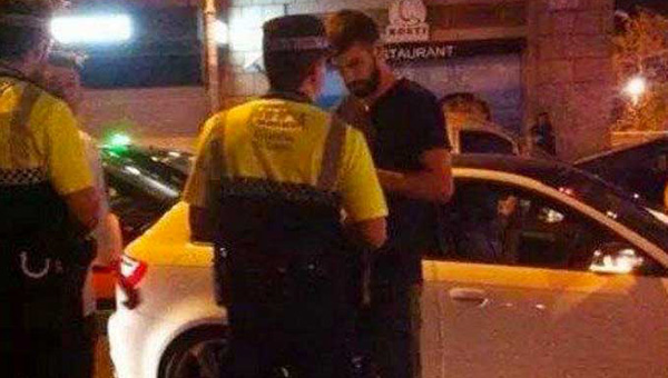 barcelona pique trafik cezasi