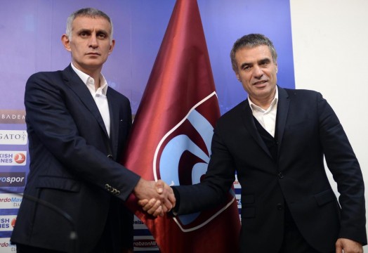 Şike söylentilerinin sonucu: Ersun Yanal'a 2.5 dakikalık imza törenciği 1 ersun yanal trabzonspor 2983472