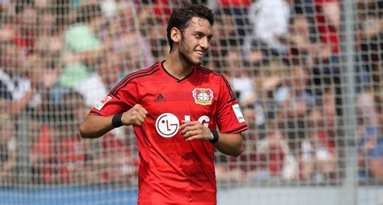 hakan calhanoglu premier lig