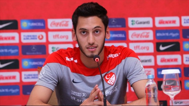 hakan calhanoglu milli takim