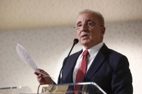 Ünal Aysal'dan Abdürrahim Albayrak'a: Daha düne kadar kapımda yalvarıyordu 1 unal aysal divan