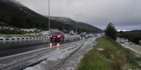 Kar yağışı Kıbrıs'ta bile yol kapattı! 1 kibris kar