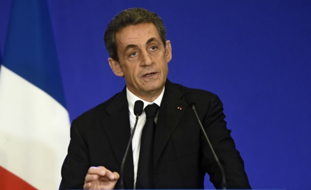 fransa yerel secim nicolas sarkozy