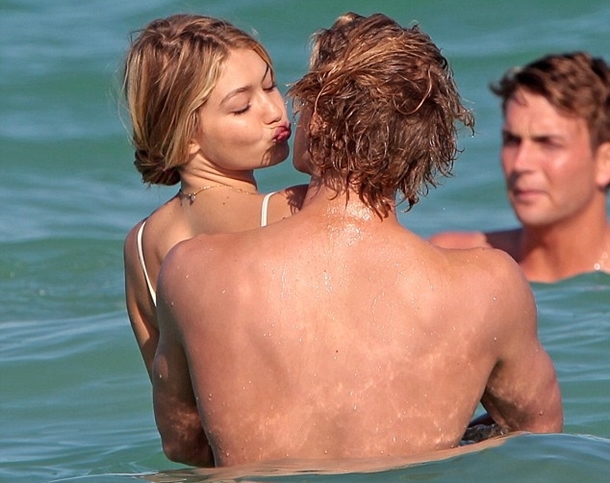 gigi hadid florida cody simpson