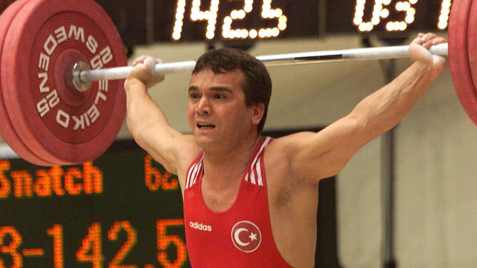 Naim Süleymanoğlu yaşamını yitirdi 1 naim
