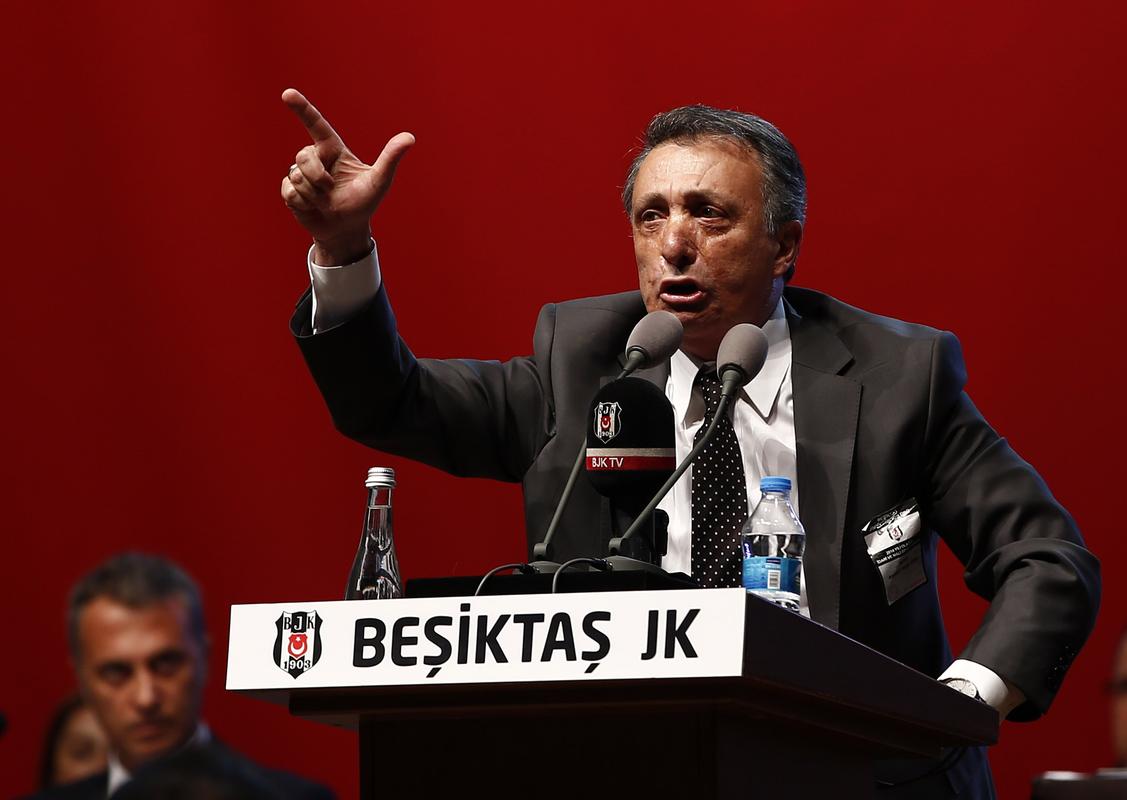 Şafak Mahmutyazıcıoğlu "Ahmet Nur Çebi ihale komisyonu başkanıydı, çıksın konuşsun"