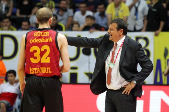 Galatasaray Ergin Ataman'la devam ediyor 1 ergin ataman galatasaray imza