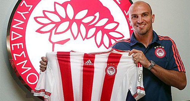 Esteban Cambiasso olympiakos