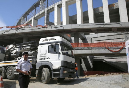 vodafone arena insaat durduruldu