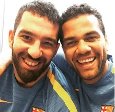 arda turan dani alves