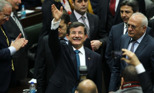 Katliamdan sonra anket yapılmış! Davutoğlu'na göre AKP yükselişte 1 davutoglu grup 92360293