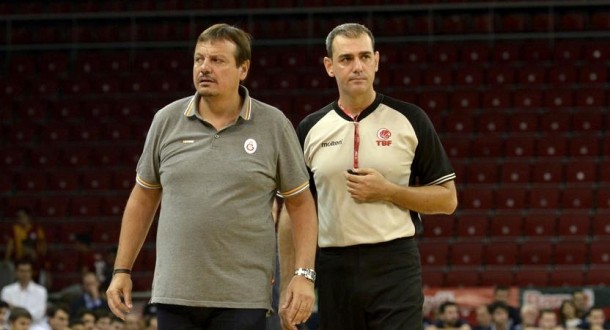 Ergin Ataman hastaneye kaldırıldı 1 ergin ataman hastane