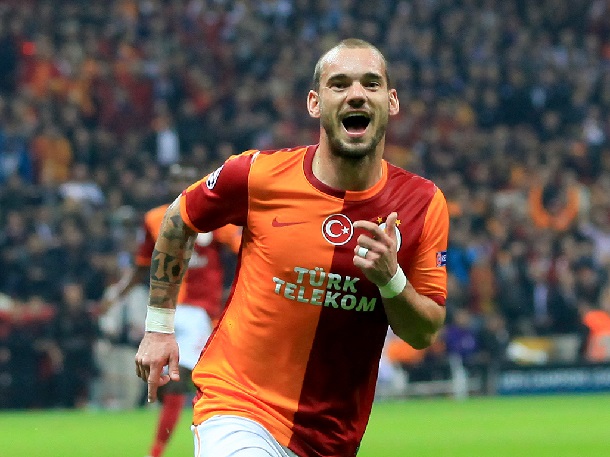 galatasaray sneijderle sozlesme yeniledi