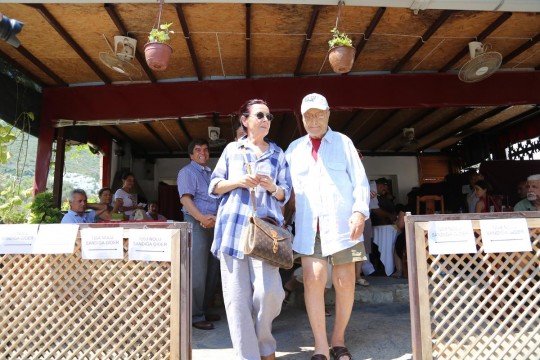 Memduh Ün Bodrum'da toprağa verildi 1 memduh un1