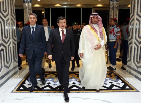 davutoglu arabistan 493x360 1