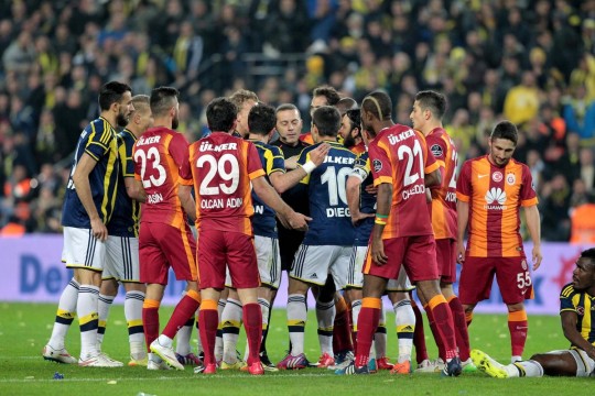 İkinci yarıdaki derbi tarihleri belli oldu 1 fenerbahce galatasaray 2015 540x360 1