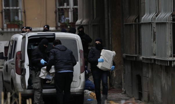 HDP Beyoğlu binasına polis baskını: İlçe başkanı gözaltında 1 hdp beyoglu 603x360 1