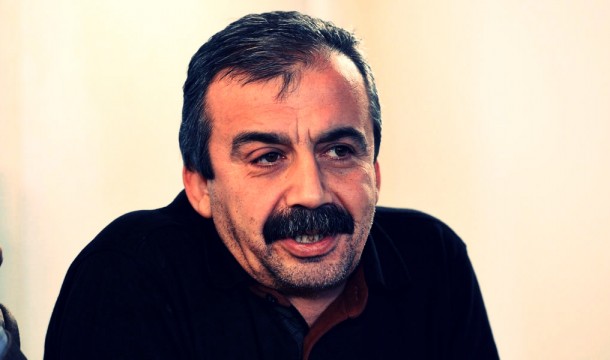 Sırrı Süreyya Önder: Durum öyle gösteriyor, tutuklanacağız 1 sirri sureyya onder chp beles 610x360 1