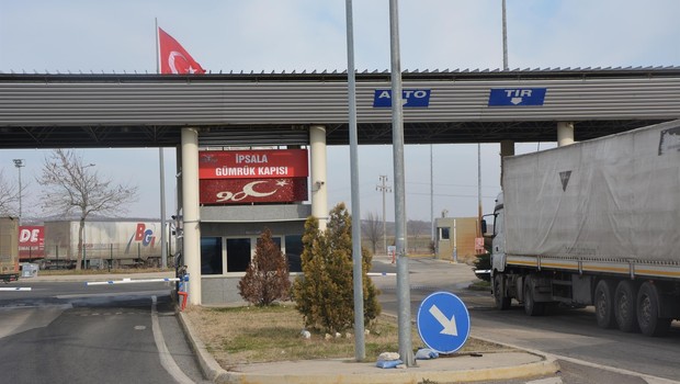 Yunan çiftçilerin eylemi: İpsala Sınır Kapısı'nda tır geçişleri yeniden başladı 1 ipsala sinir kapisi