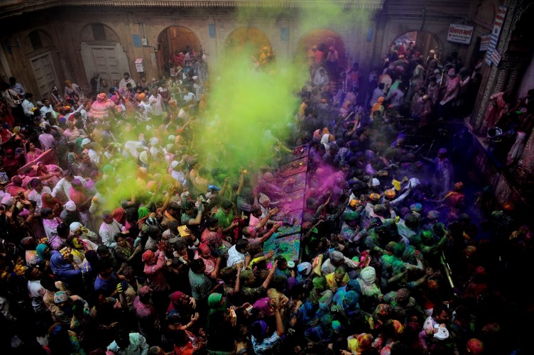 Holi Festivali 01