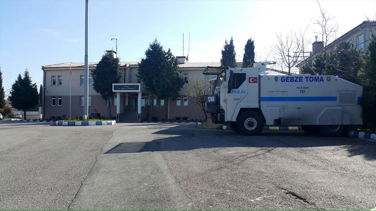 Kocaeli'de 300 polisle PKK operasyonu 1 gebze toma