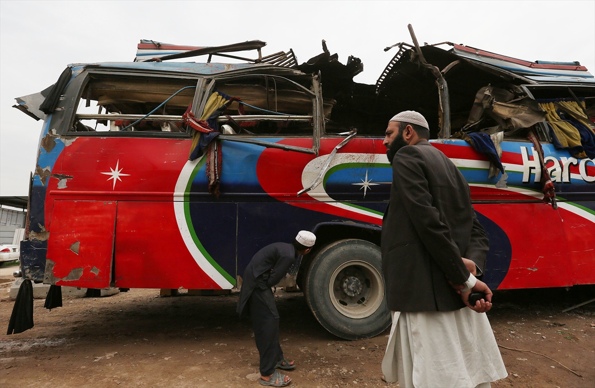 pakistan bomba otobus