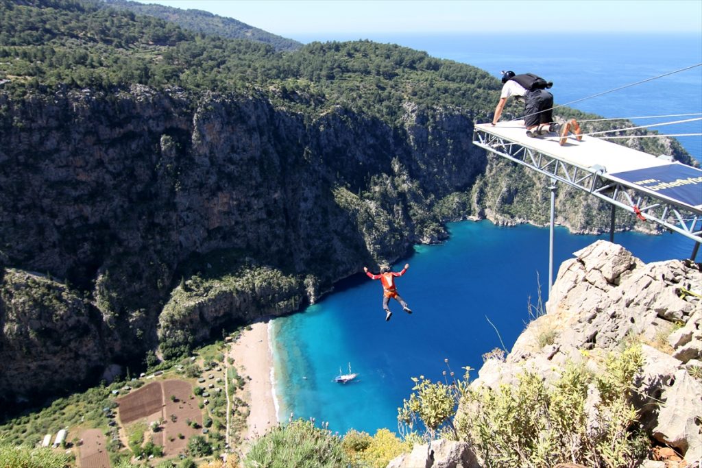base jumping