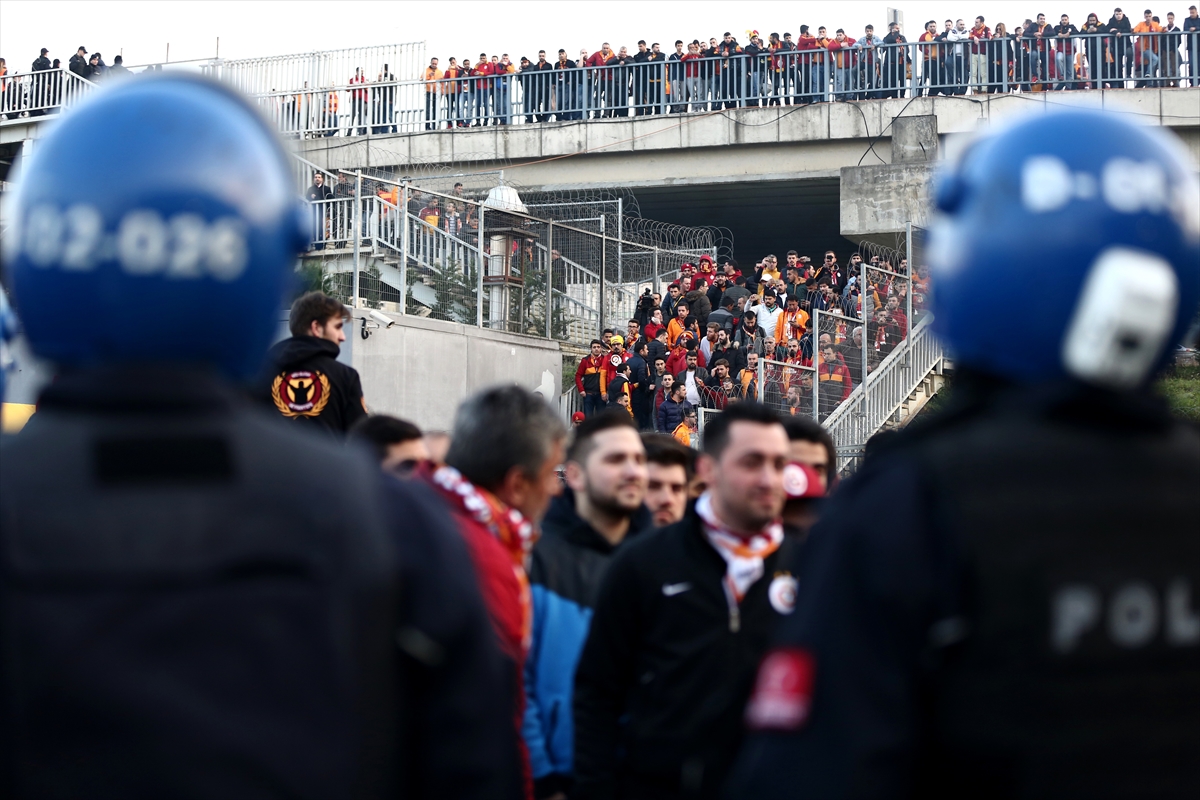 Derbinin hakemi belli oldu 1 derbi erteleme