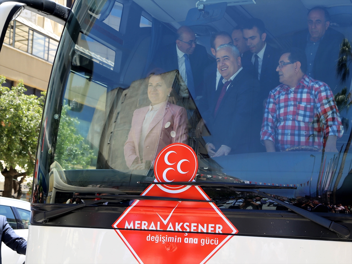 meral aksener