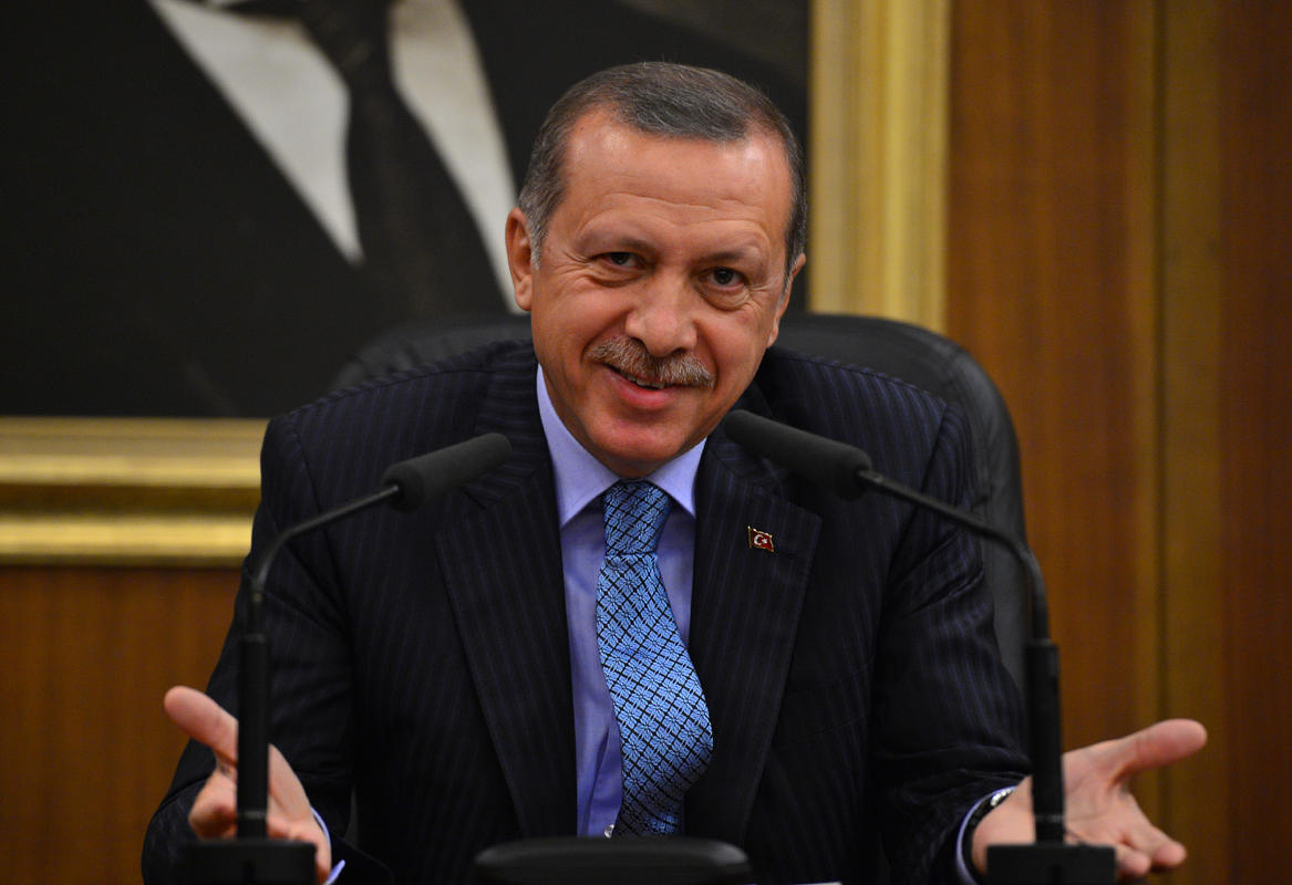 Erdoğan'dan yeni açıklama: Vizeleri kaldırın 1 erdogan guluyor