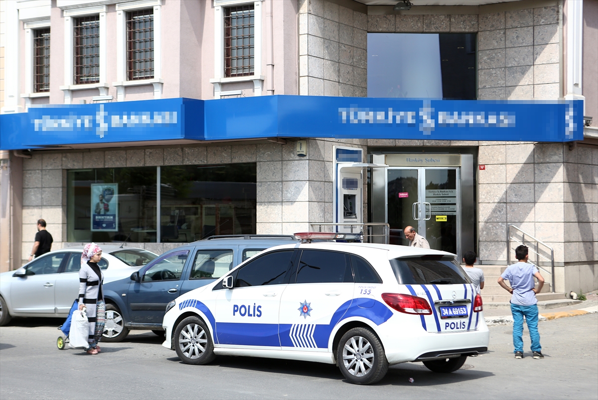 Hasköy'de soygun girişimi 1 is bankasi soygun