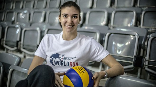 Gırtlağına Yapışasım Geliyor 1 naz aydemir