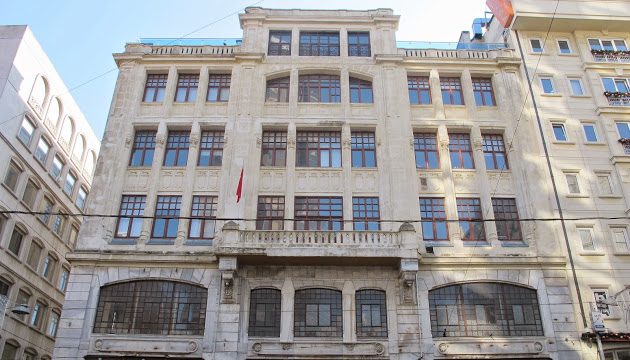 Tarihi lisede karma eğitime son verildi! 1 beyoglu anadolu